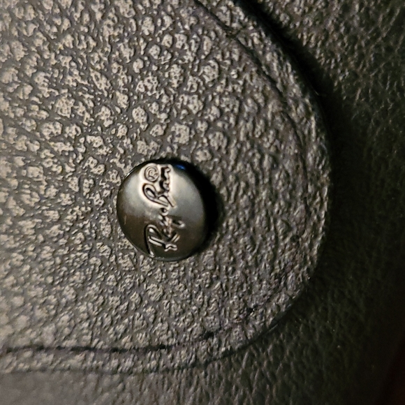 Ray-Ban case - Picture 4 of 4